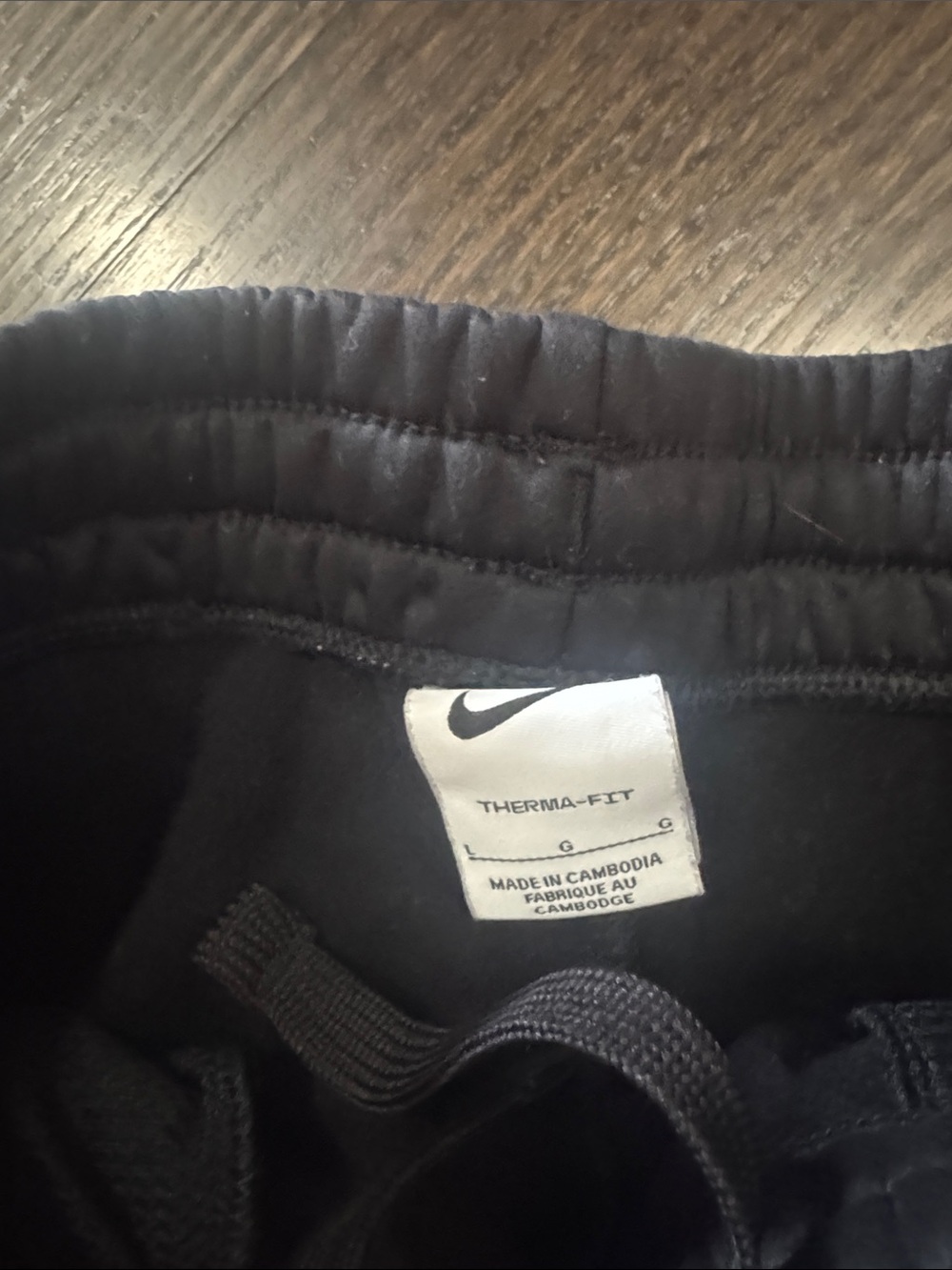 Nike Navy and White Swoosh Star Print Tee with Navy Joggers - Picture 7 of 8